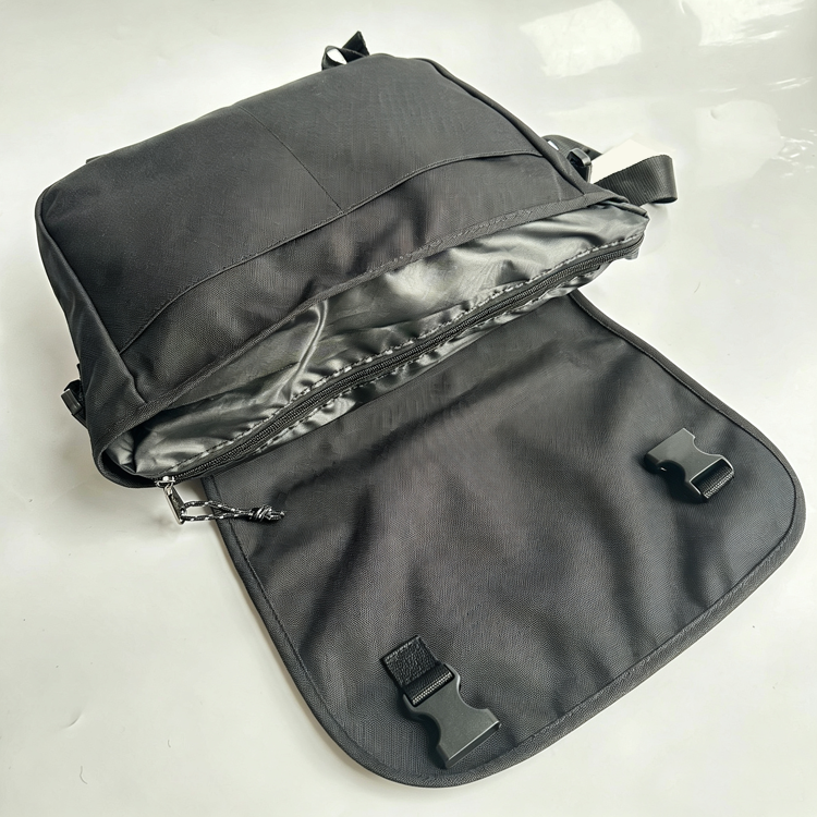 Waterproof Canvas Messenger Shoulder Bag, Adjustable Strap Crossbody Bag for Daily Travel - 40789599