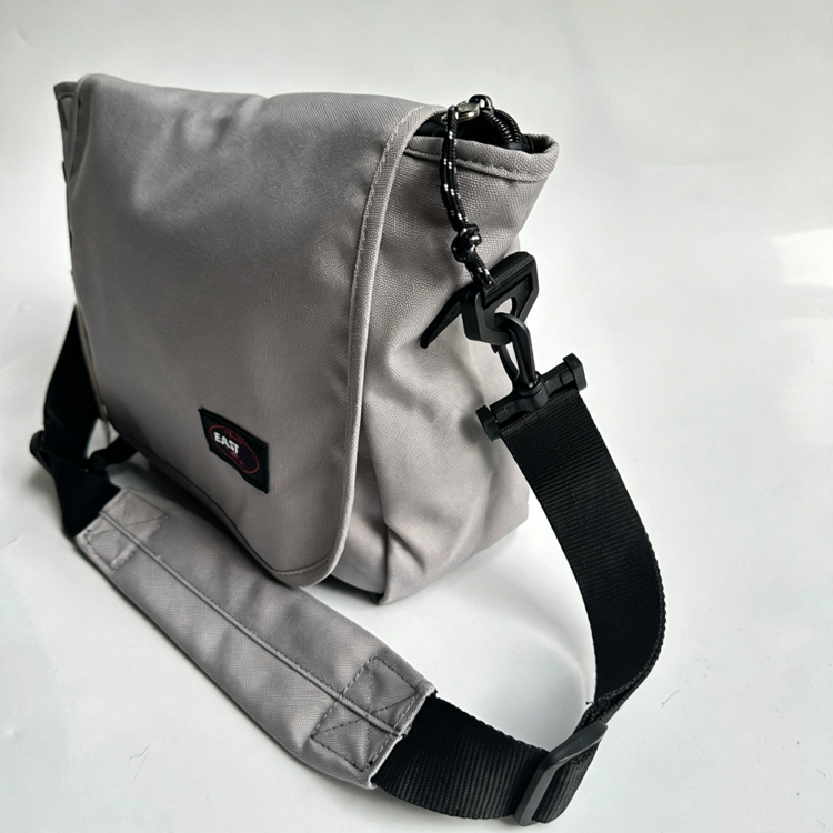 Waterproof Canvas Messenger Shoulder Bag, Adjustable Strap Crossbody Bag for Daily Travel - 40789599