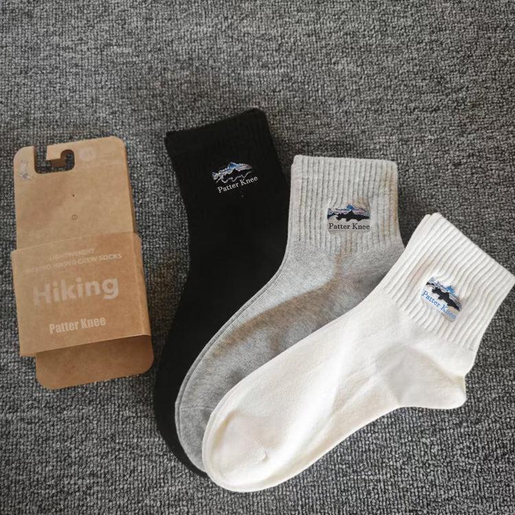 Exquisite  mid-calf socks for men and women in all seasons
