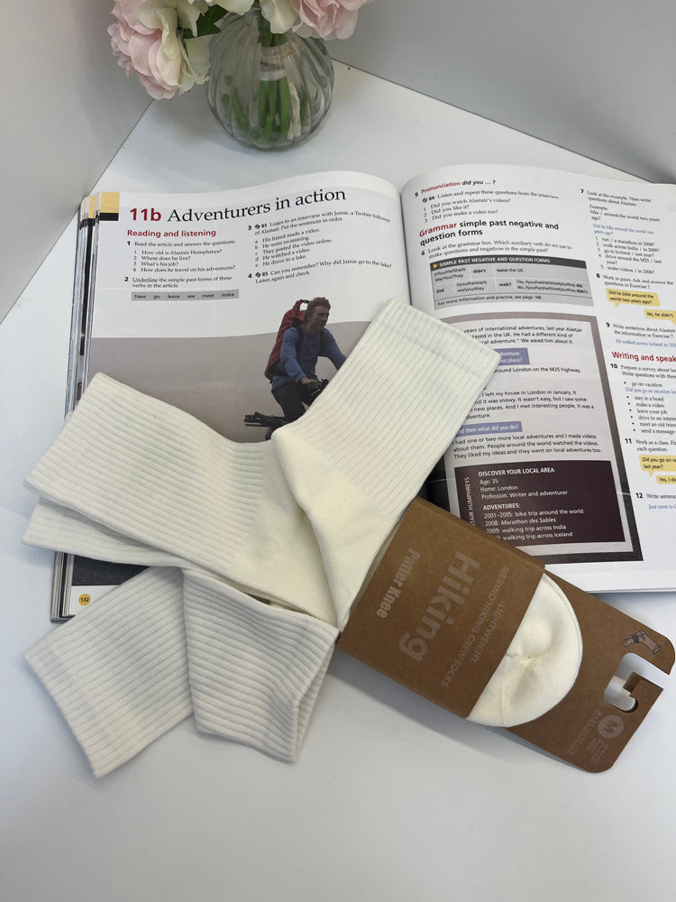 Exquisite  mid-calf socks for men and women in all seasons