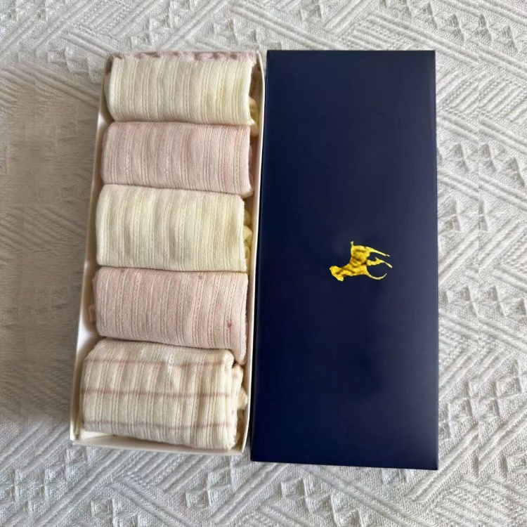 51193488 Women Striped Cotton Crew Socks Soft Comfortable Casual Mid‑Calf Socks Gift Box Set
