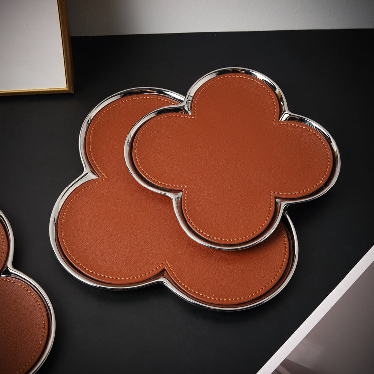 51211764 Clover Shape Leather Jewelry Tray Decorative Ring Earring Display Storage Tray-L