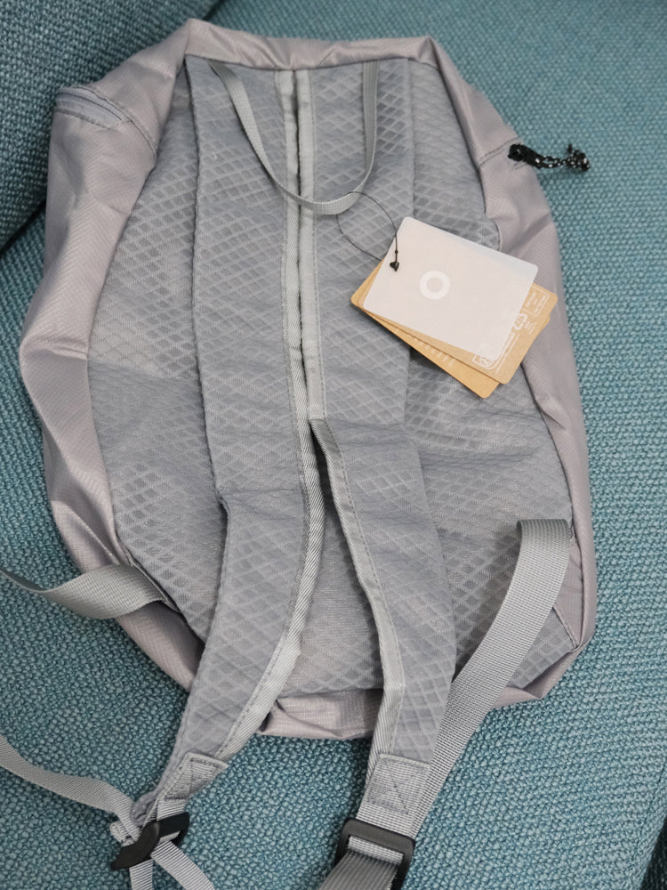 Lightweight outdoor daypack