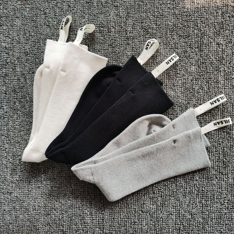 40252126 Double  cloth  simple black, white and gray cotton socks