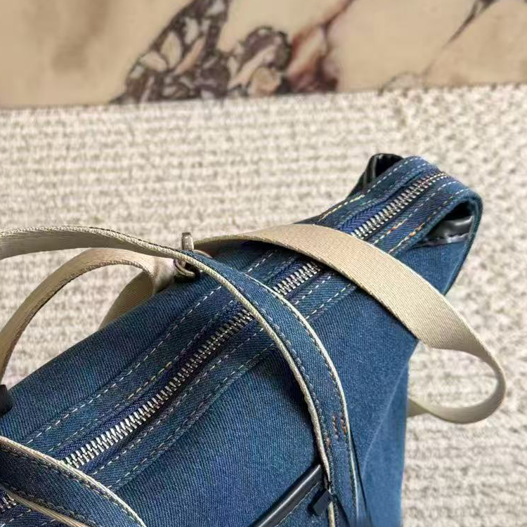 Two-Tone Spliced Commuter Tote
