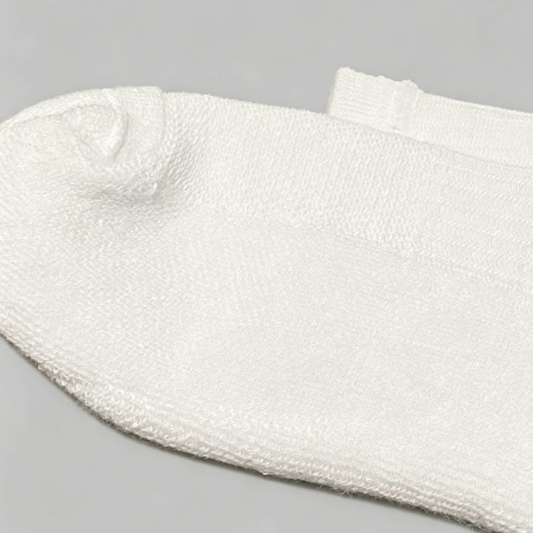 51121480 Breathable Mesh Athletic Socks - Cushioned Sports Crew Socks