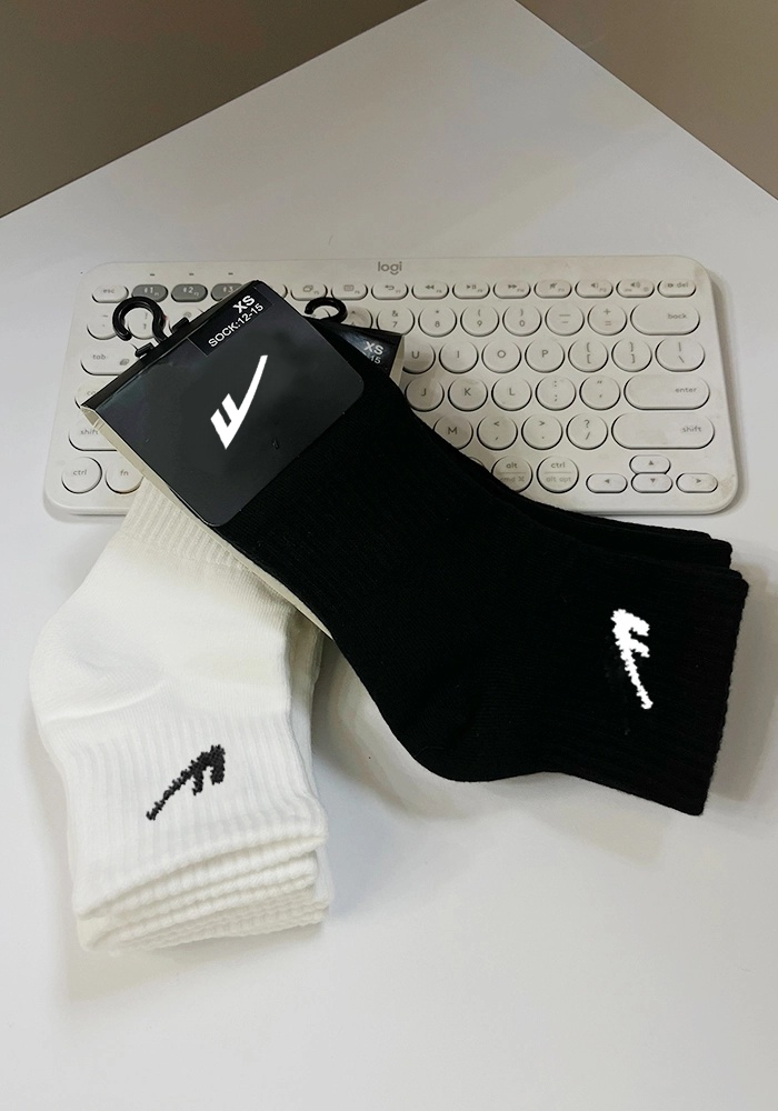 40218492 HL Kid Cotton Socks 3 Pairs a Set