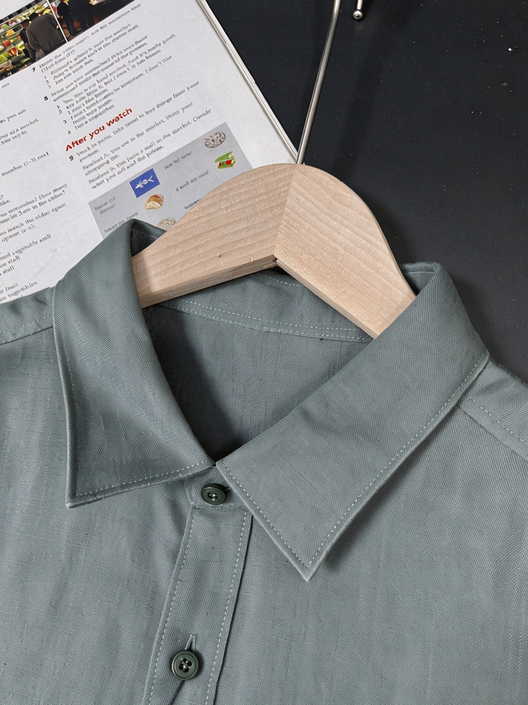 40823776 Men's Linen Button Down Shirt Long Sleeve Classic Embroidered Logo Casual Shirt