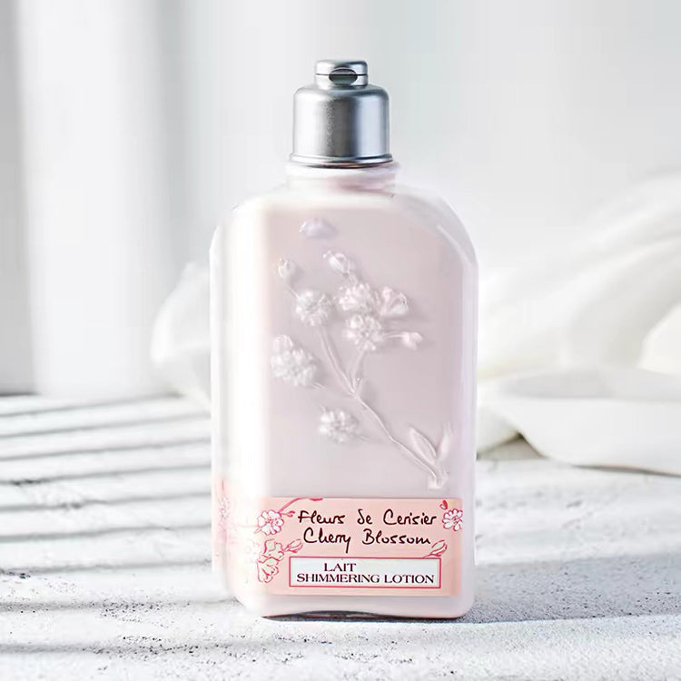 51159942 Cherry Blossom Scent Body Lotion 250ml Hydrating Brightening Smooth Skin Moisturizer