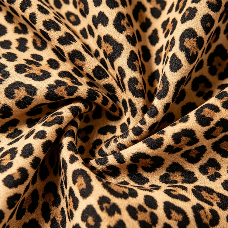 51166122 Leopard Print Women Thong Soft Fabric Rhinestone Secret Letter Low Rise Panties