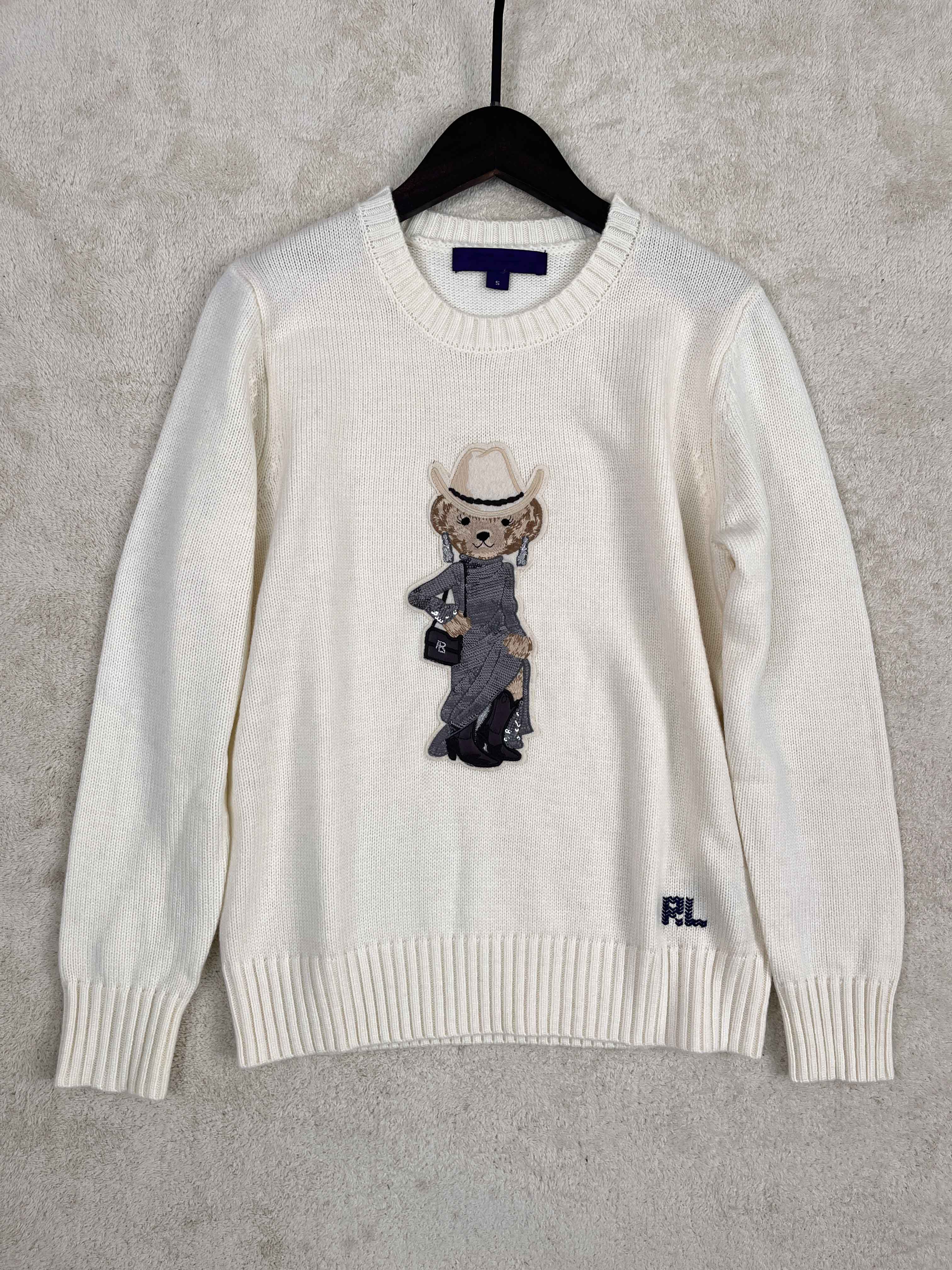 39588576RL Western Bear Crewneck Cashmere Sweater