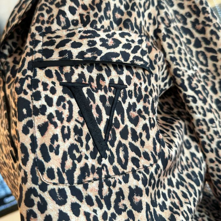 40491140 Leopard Ice Silk Pajamas for Women,2 Piece Pjs Set