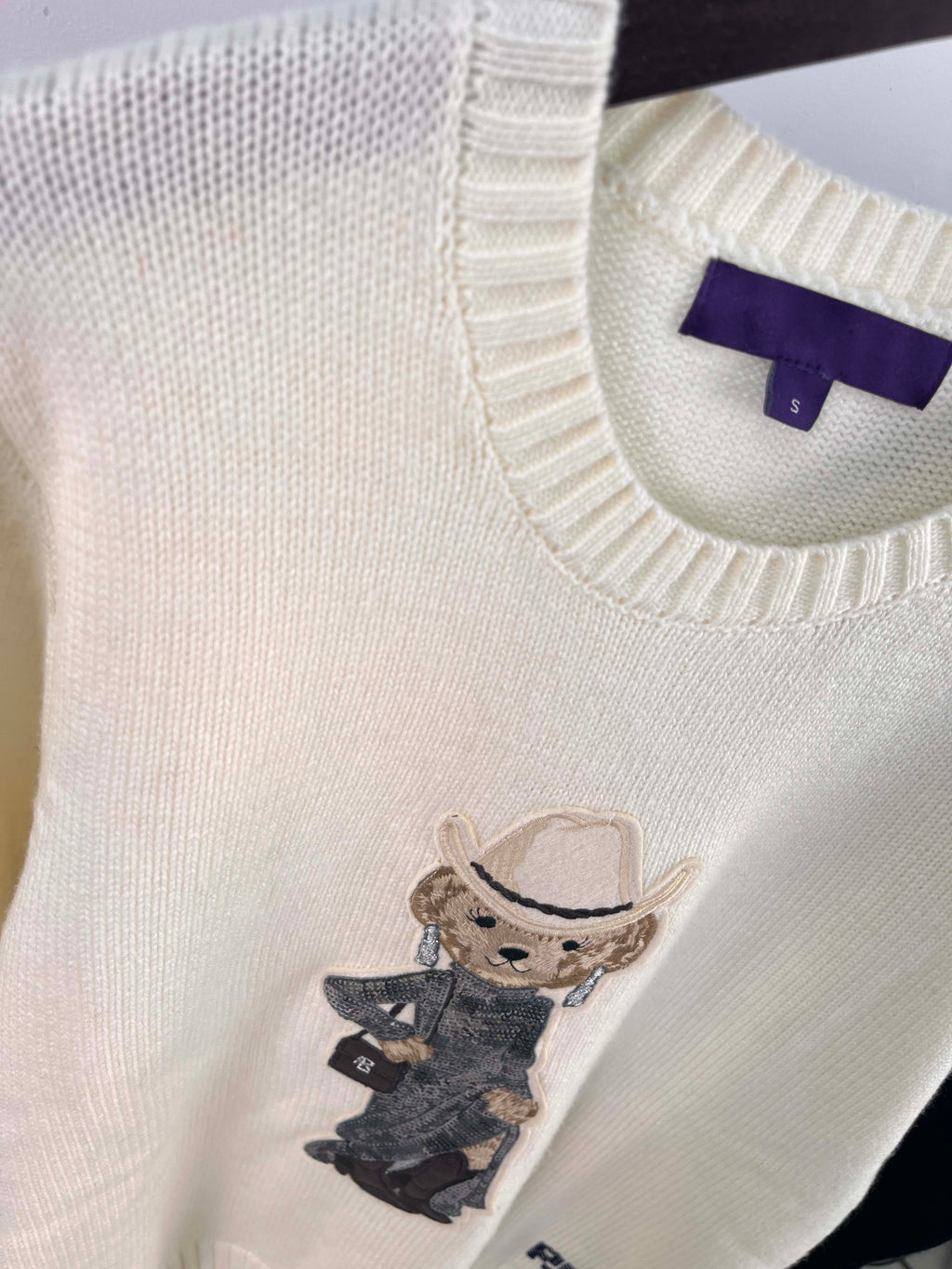 39588576RL Western Bear Crewneck Cashmere Sweater