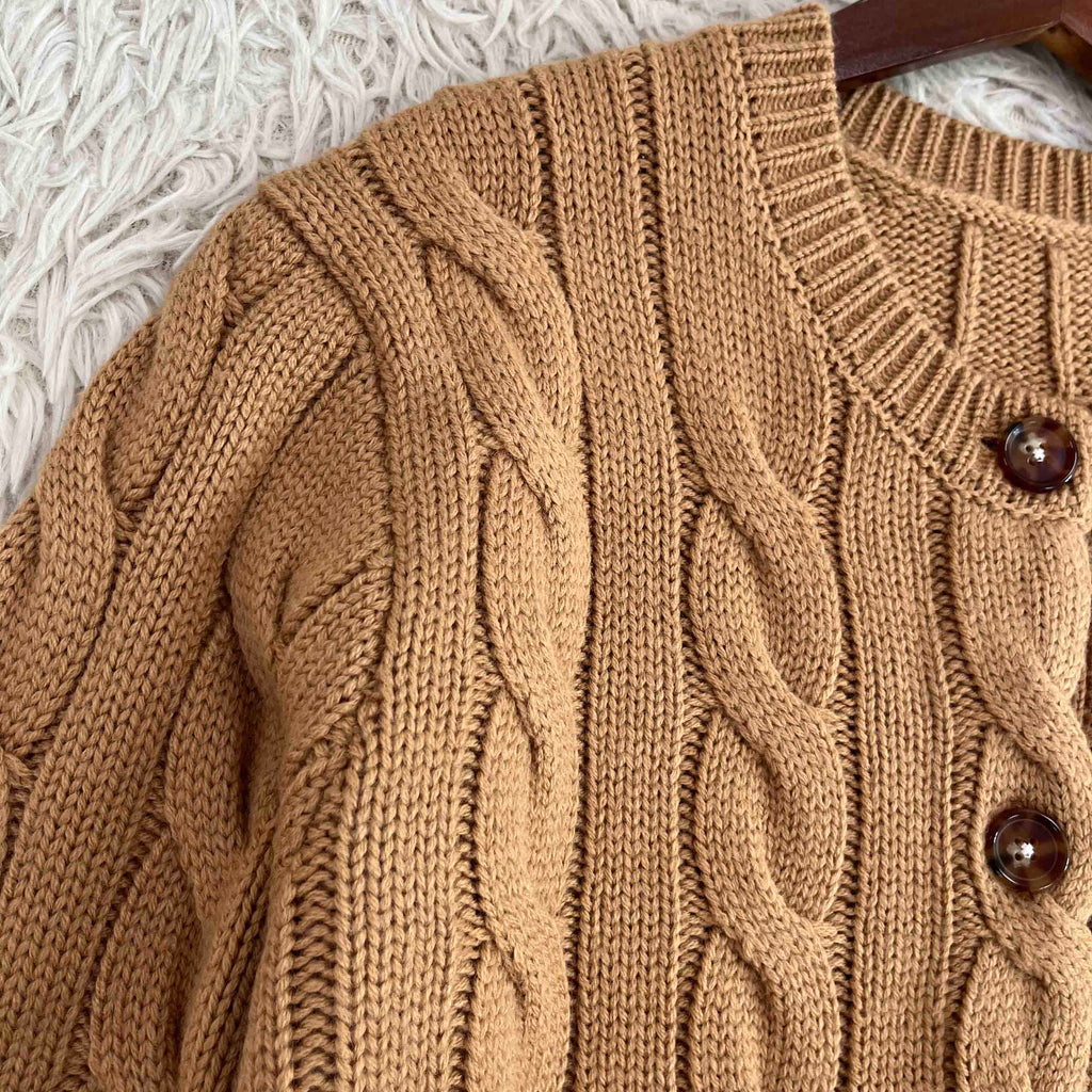 39448799 Cardigan in Natural Cable-knit Wool and Cashmere Cardigan