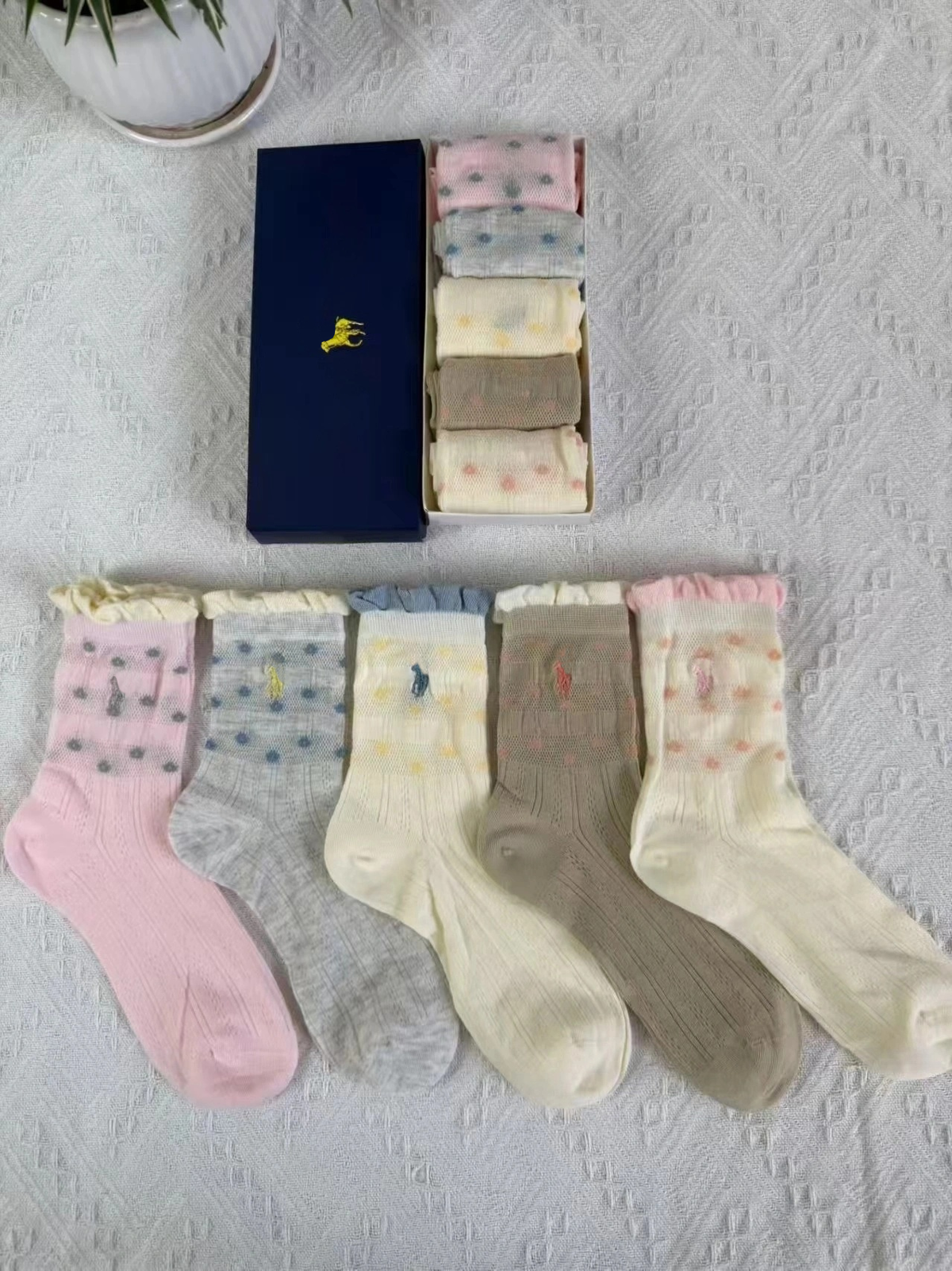 Women Cute Floral Crew Socks Gift Box Soft Cotton Casual Mid Calf Socks Multi Pack(5-Pack in a box) - 40785305