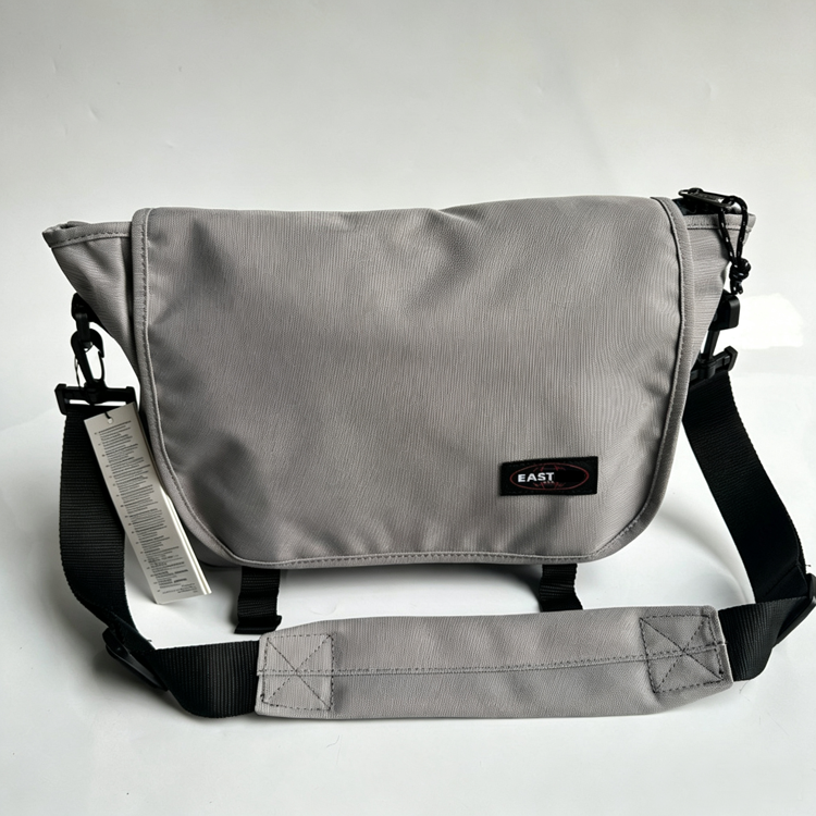 Waterproof Canvas Messenger Shoulder Bag, Adjustable Strap Crossbody Bag for Daily Travel - 40789599