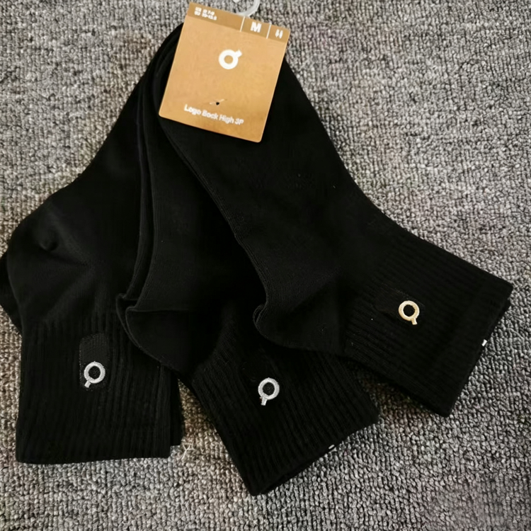 40641245 Minimal Logo Ribbed Crew Socks Soft Cotton Mid Calf Socks Multi Neutral Colors